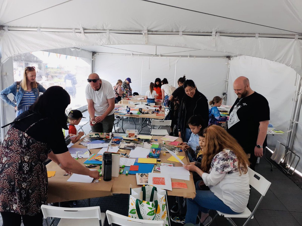 GemArtsuk's tweet photo. The Sun is oot!🌞Get in!! #GemArts #MiniMela is @Woodhorn for the Northumberland Miners Picnic. Come take part in lots of fun creative workshops including Chinese block printing with Pui, Gond art with Sofia, Japanese inspired prints with Shiori and henna with Gurubux and Simran https://t.co/Mlyr9V6zgx
