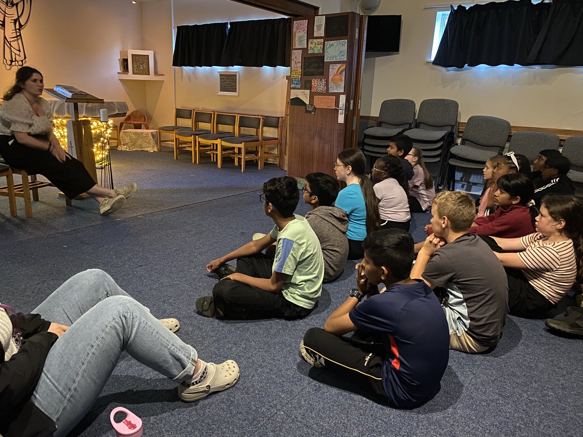 We ended our first evening with a lovely night prayer, reflecting on our theme of Healing and how we can learn from Jesus to help heal others in need ❤️