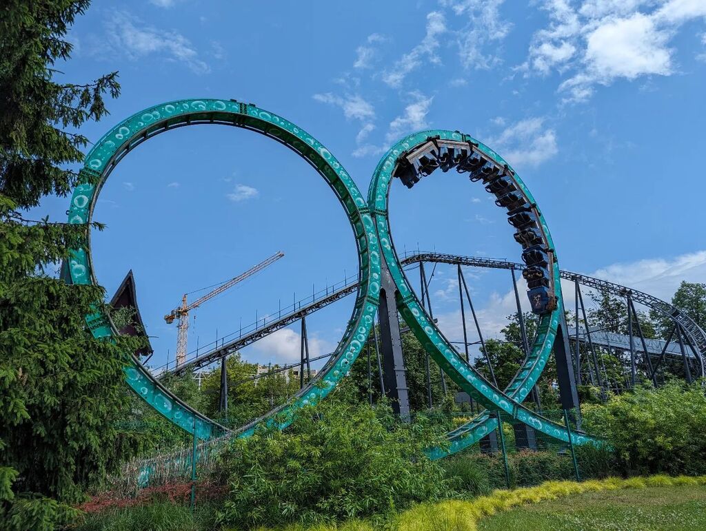 AutoRideCount's tweet photo. Diabelska Pętla (Devil's Loop) is a Soquet looping coaster that used to be at Lightwater Valley and then American Adventure. It features a backwards row!
#Soquet #DevilsLoop #Legendia https://t.co/RyiU5FGpyL