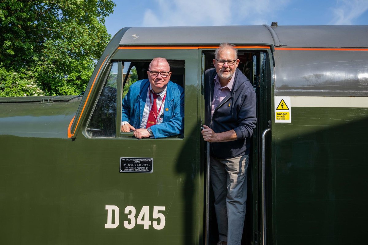This day 50 years ago Peter Watts worked his first railtour. Today we mark his Golden anniversary with a Pathfinder Railtours special excursion to Weymouth. 📸 @jackboskett