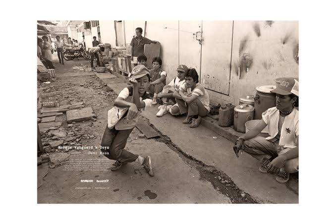 Morgue Vanguard - Demi Masa (2018)

-A group of teenagers breakdancing in an alley in the Menteng area, Jakarta, 1984. (archieved on tempo).

📸 :Rizal Pahlevi