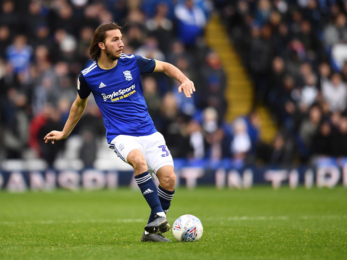 Trabzonsporda hedef yeni yine yeniden Hırvat 🇭🇷

Ivan Śunjić 
Yaş : 26 (1996)
Mevkii : Defansif Orta Saha 🛡️
Kariyer:
22-23 sezonu Hertha Berlin (Kiralık) 19 Maç
19-22 sezonları Birmingham FC
133 maç 
2019 yılında 8 M€ karşılığında Dinamo Zagreb ➡️ Birmingham FC .