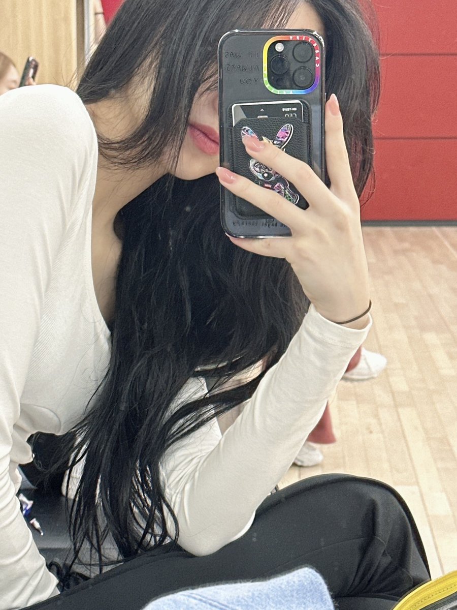 💌 tweet media