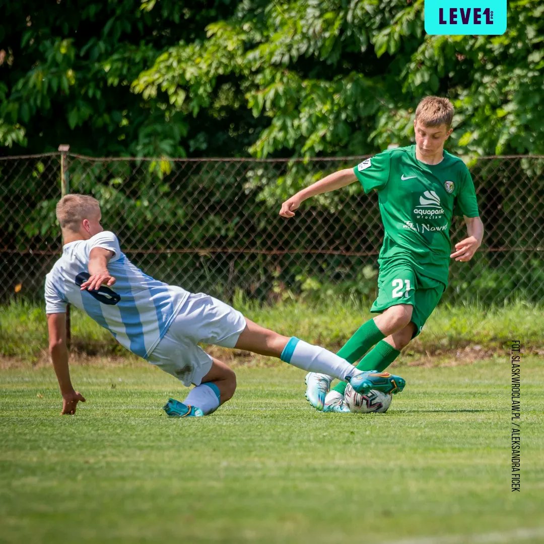 Levelprocom's tweet photo. 🔴 CLJ U-15: W pierwszym spotkaniu Śląsk Wrocław zremisował ze Stalą Rzeszów 1:1. Bramkę dla Śląska zdobył Oliwier Siniawski, który jest na platformie Level Pro! 👏

📲 Wejdź na https://t.co/UEtouMGgfP, załóż swoje konto i zadbaj o swój wizerunek sportowy! 💜 https://t.co/Kr1H5UbMUX