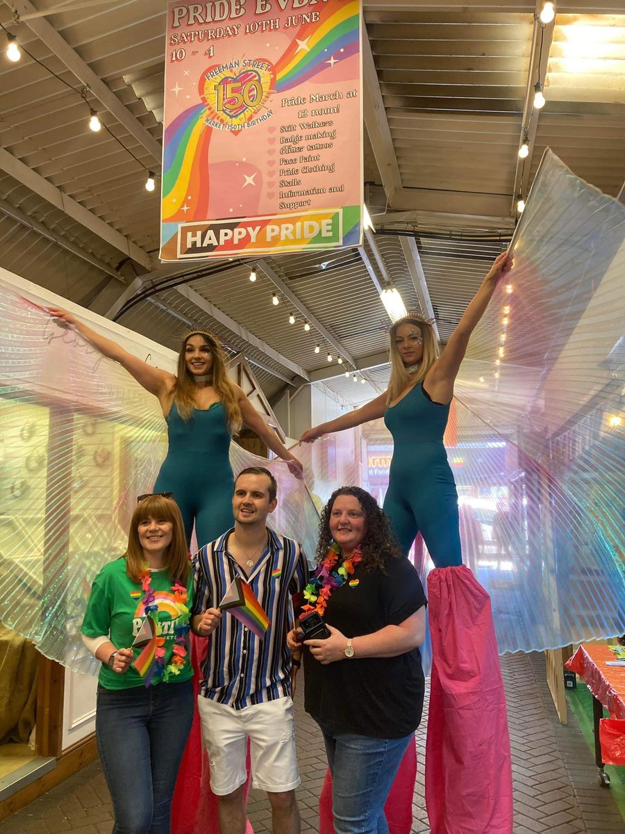 HAPPY PRIDE!! 🌈 So much fun today with K J Entertainment ❤️ and the East Marsh Ward Liberal Democrats 🌈🎉🥳❤️🏳️‍🌈 @Nabma_Markets <a href="/marketsmatter/">NMTF</a> @LoveUrLocalMkt