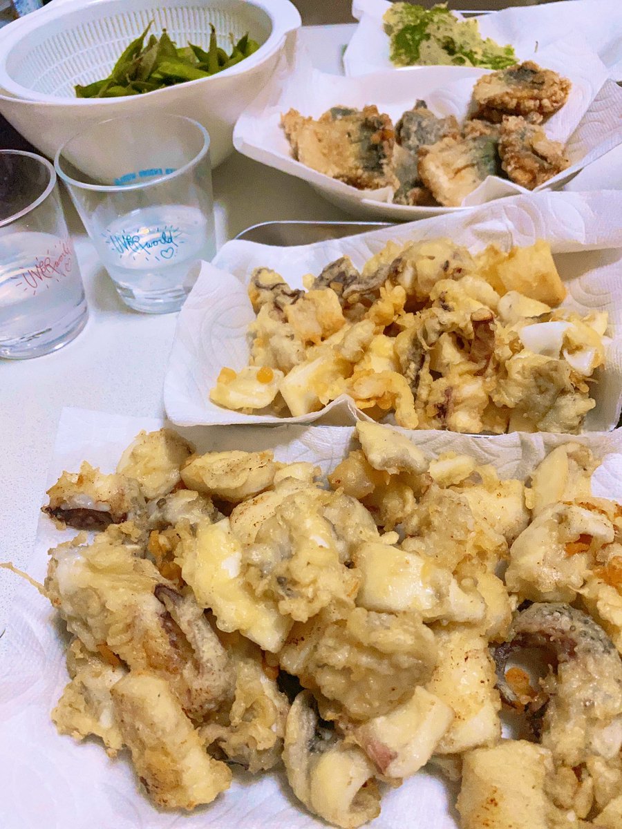 1414uver's tweet photo. 天ぷらパーティー🦑🐟✨ https://t.co/qKRPqIm9vx