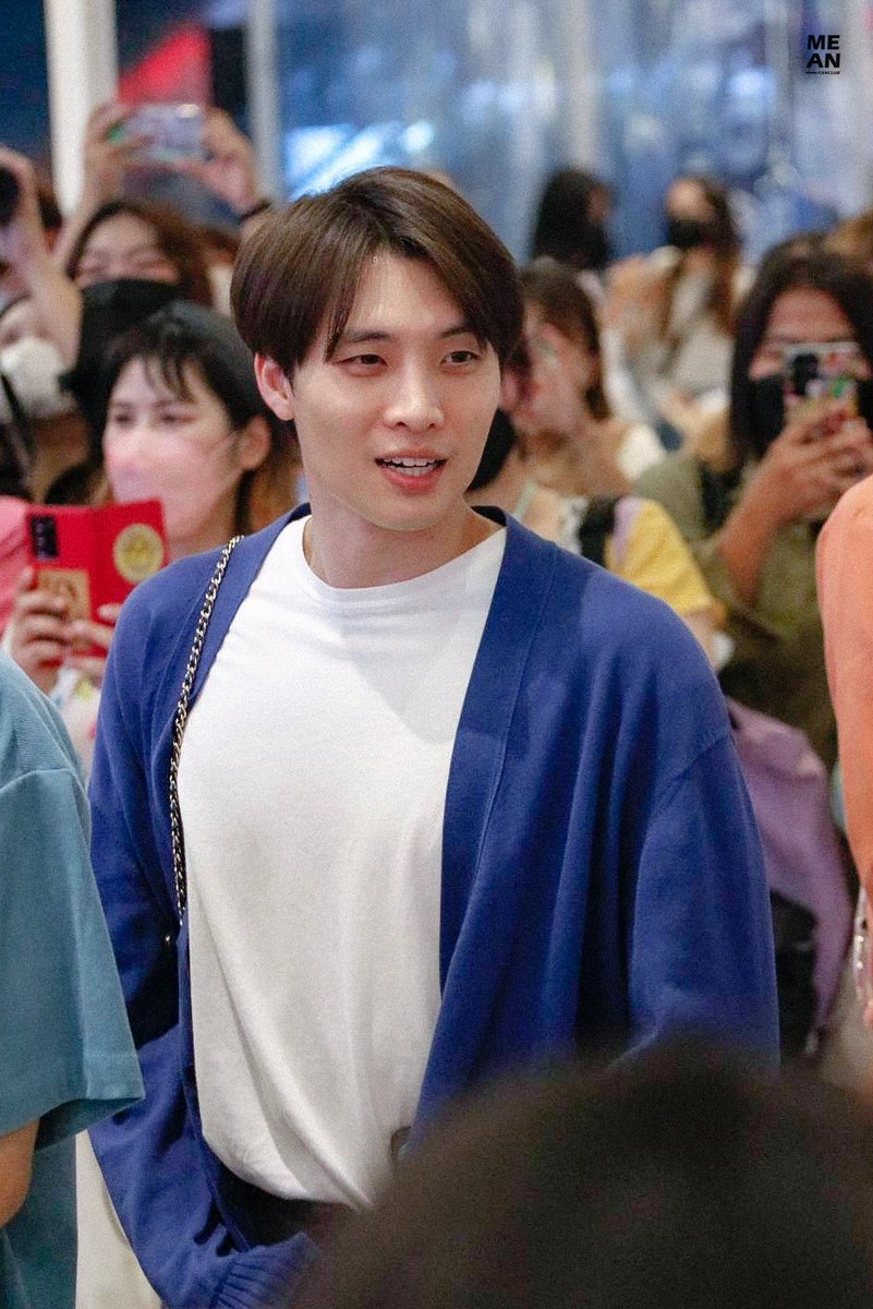 คุณมีนมาให้กำลังใจแก๊ง #LaPluieTheSeries ค้าบบ😍

#MeanPhiravich #ลาปุยพาลุยอีพี7