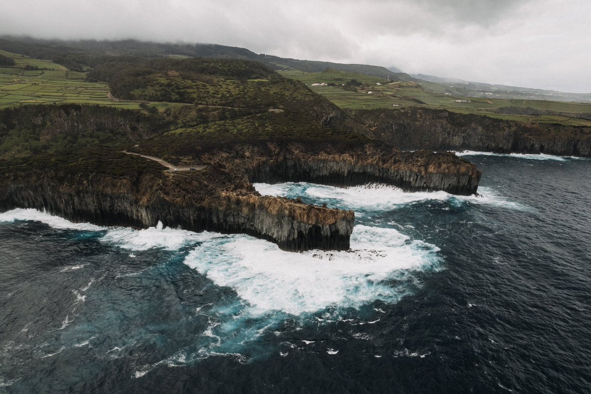 throwback açores, shot with @DJIGlobal Air 2S // march 2023

#learnfilmmaking #filmmaking #filming #filmcrew #setlife #behindthescene #camerarig #cameradept #filmmakinglife #cameraoperator #filmindustry #dplife #cinematography #cinematographer #teamworks #dop #cinematographers