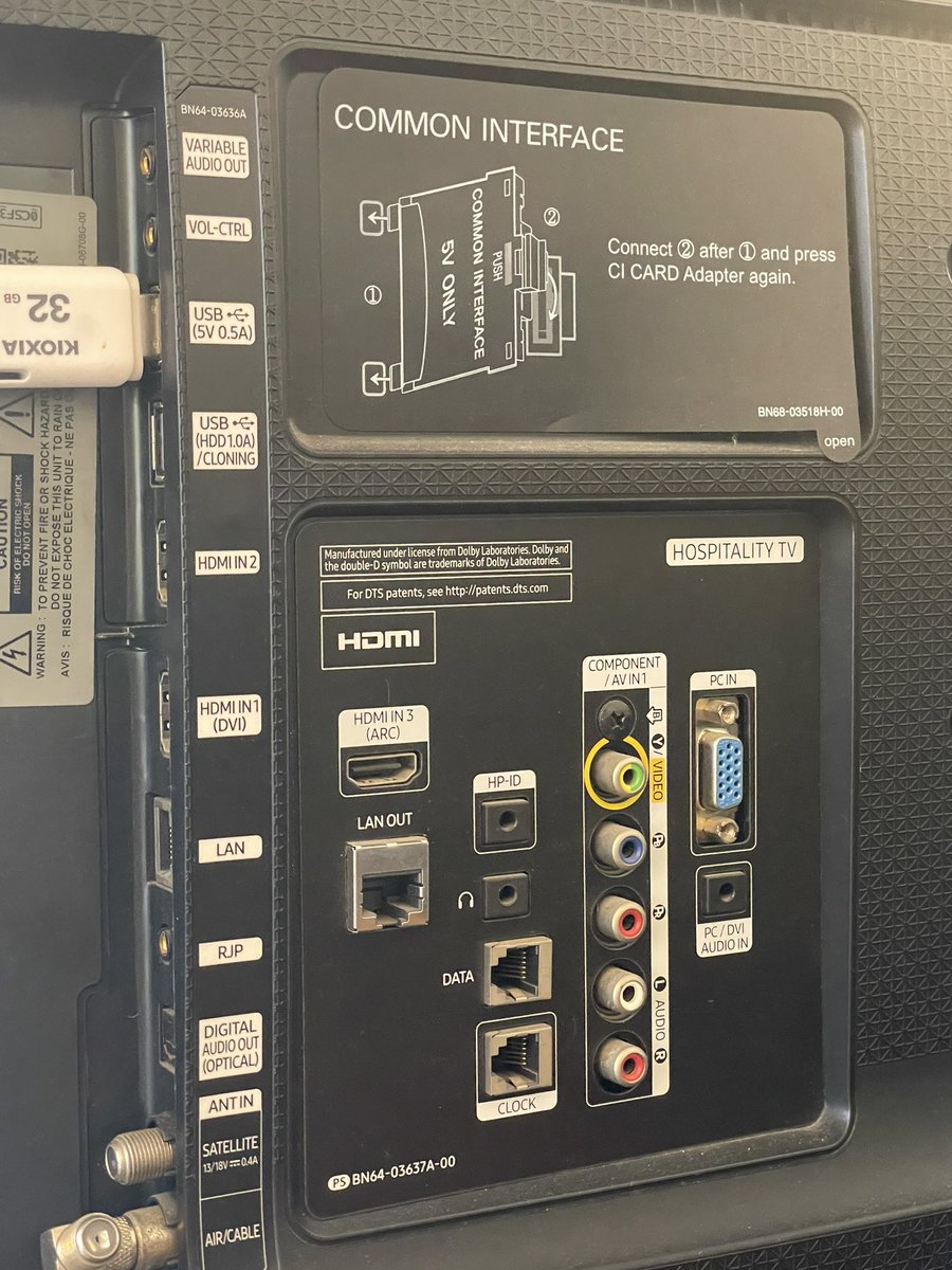ocomar's tweet image. Wanna hack for fun?
What would you do if you had access to such an hospitality TV, your laptop, a network cable and a couple of USB drives?
#Pwn4Fun
#GeekHumor