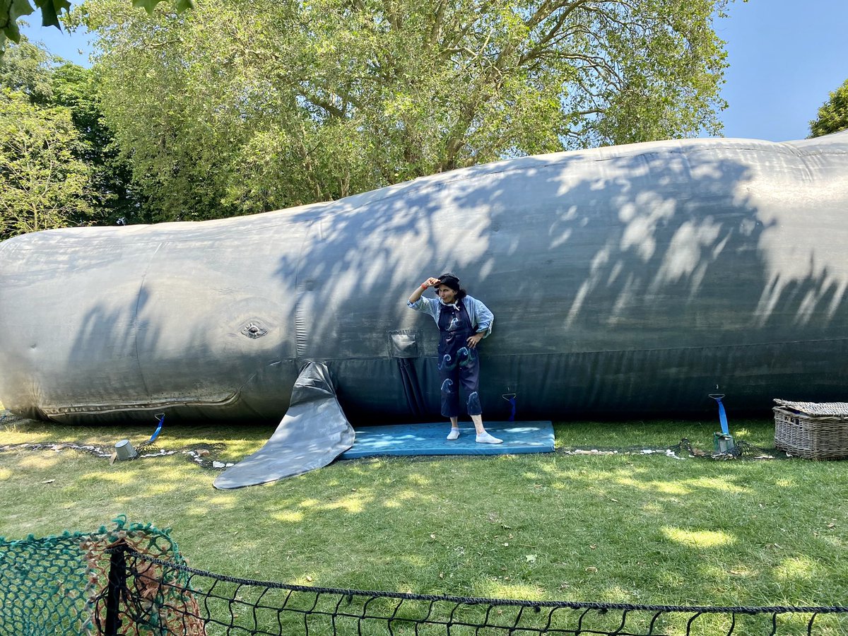 circorumbaba's tweet photo. Netty Northwest, searching for brave explorers to venture inside the belly of our Whale today in 27 degrees heat ๐#readingwaterfest @ReadingCouncil @ace_southeast https://t.co/8fOXYH74hg