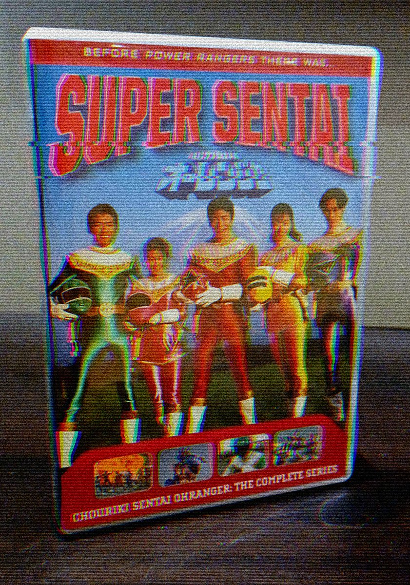 DiormVM's tweet image. La série commencait bien mais après une dixaine d'épisode, le style a changé pour quelque chose de plus joyeux et amusant, dû au fait qu'il y a eu des tremblements de terre et un incident avec un métro que les producteurs on décidés de produire une série plus légère. Dommage.