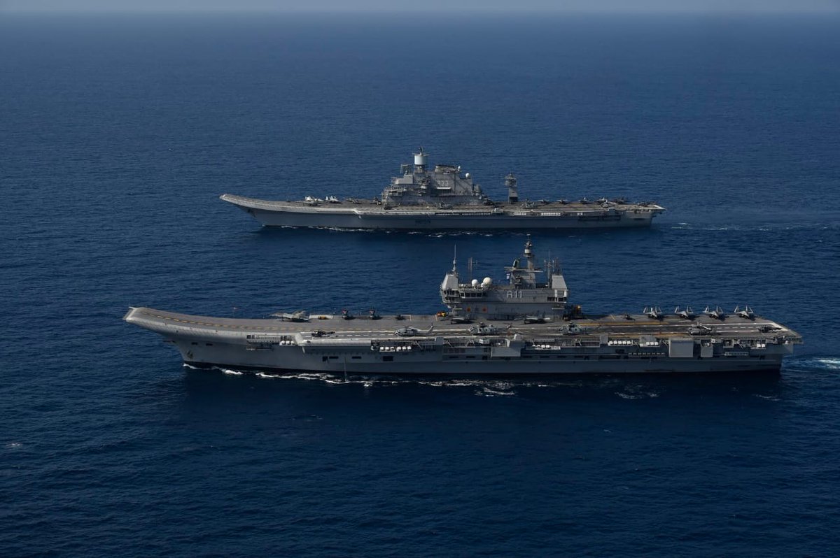 This remarkable video highlights Indian Navy's formidable capabilities and unwavering commitment to safeguarding the nation's security.
#aircraftcarrier #fighterjet #MiG29K #MH60R