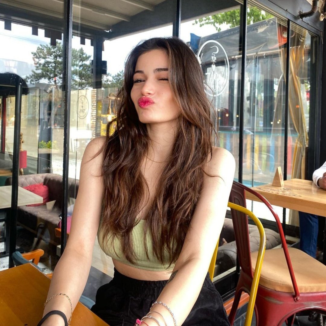 BakmazSenem's tweet photo. #YeniProfilResmi https://t.co/9E0ODrPHOu