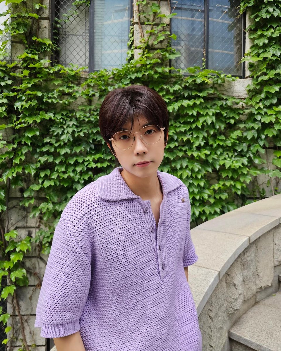 2pmalways's tweet photo. [2PM IG]
Jang Wooyoung producer-nim, who didn't hold back on giving warm advice to and treated the Fantasy Boys sincerely, you've worked hard🩵

#🐣 #WhoTookCareOf #Our #ThursdayNight
#AngDay #Continues
https://t.co/xWy2OnzJhQ https://t.co/nTdFnpEyr2