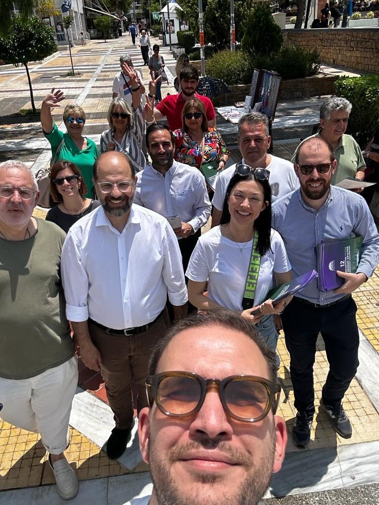 Σήμερα στη Νέα Σμύρνη μαζι με τη  <a href="/ngiannakopoulou/">Nadia Giannakopoulou</a> και τις συντρόφισσες και συντρόφους επικοινωνήσαμε τις θέσεις του <a href="/pasok/">ΠΑΣΟΚ - Κίνημα Αλλαγής</a>. Συνεχίζουμε δυναμικά, μέχρι να κλείσουν οι κάλπες!