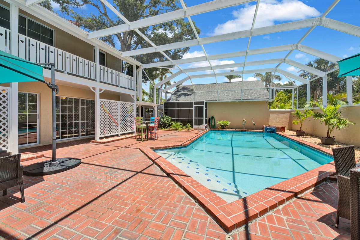 DennisWarson's tweet photo. Check out my new listing 1334 RIO VISTA AVE FORT MYERS FL $980,000 Live the FL lifestyle in this remodeled historic pool home Features 4 beds 2.5 baths newer metal roof, 3 car garage &amp; almost 3,000 sq ft of living space under AC #RealEstate #listings #swfl #FortMyers #FL #Listing https://t.co/H1O4js2pEb