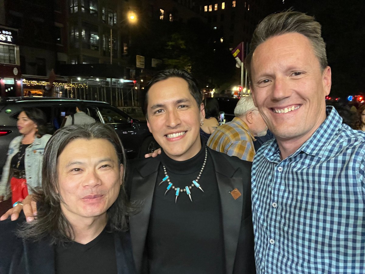EdmontonScreen's tweet image. Last night, Tom and ESIO Board member Arden Tse attended the premiere of Hey Viktor! at the Tribeca Film Festival! Congrats to the team and local talent Cody Lightning for his lead role as well as his directorial debut!   
#HeyViktor #Tribeca #ESIOtravels #WorldPremiere #YEGfilm