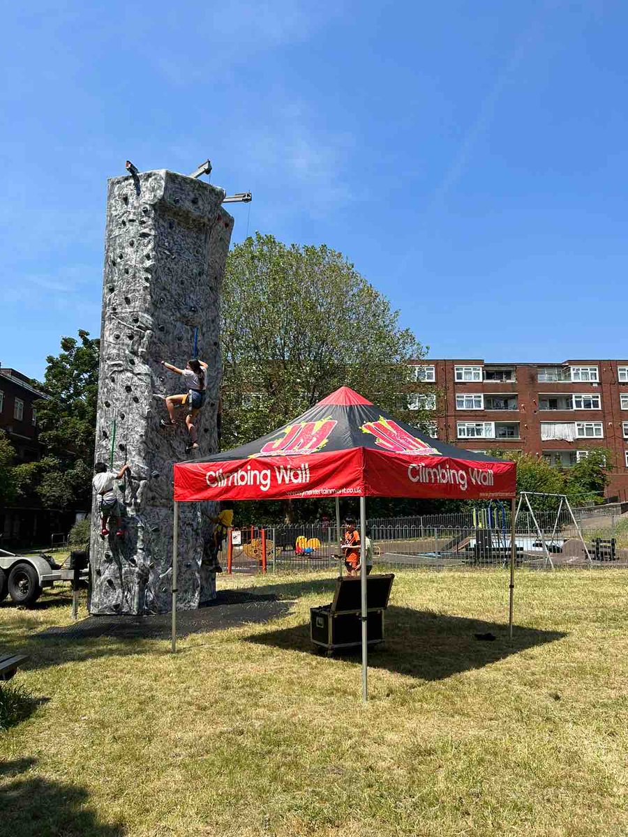 Our Climbing Wall is also out today for an event in London! 

How amazing and eyecatching does this piece of equipment look? Our Climbing Walls are getting extremely popular for upcoming Summer Events. 

#eventhire #events #london #climbingwallhire #summer2023