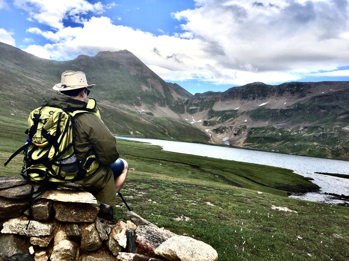 @Pakistaninpics @naran_kaghan @kptourism @KaghanKgda @DanyalGilani @realsohailahmed @Jemima_Khan @sherryrehman The Queen lake ❤️