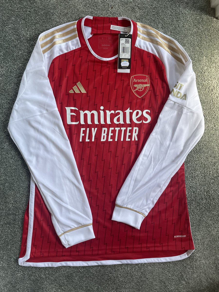 Champions league final day! 

If Inter Milan beat city I will giveaway the brand new arsenal home shirt in long sleeve! 

1. Must be following 
2. Retweet and like

Will announce after the final!