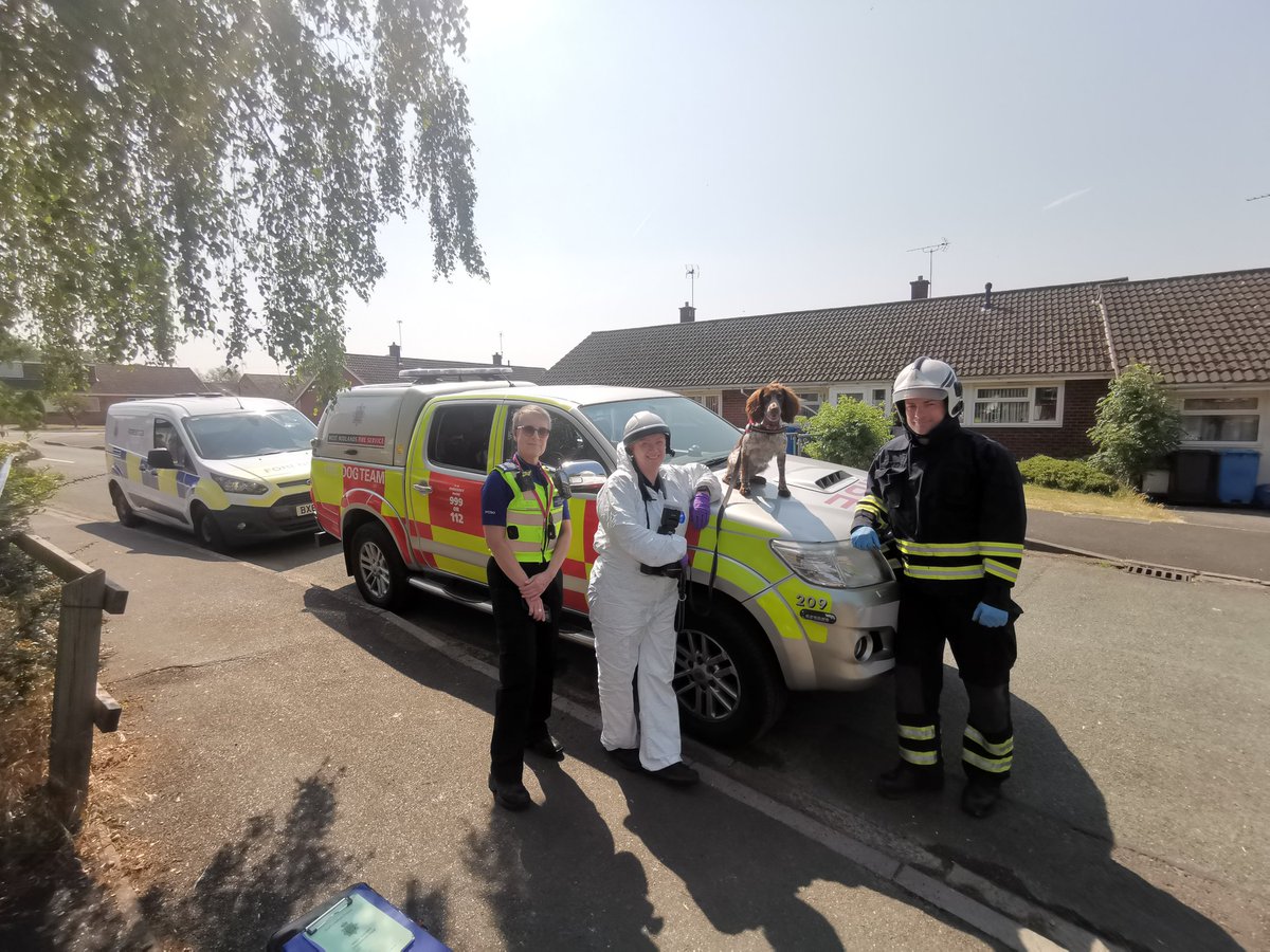Giddy in Staffordshire today, making new friends.  Very welcoming and looked after us both.  Good work for Giddy.  Thanks to <a href="/StaffsFire/">Staffordshire Fire and Rescue Service</a> and <a href="/StaffsPolice/">Staffordshire Police</a>. <a href="/WestMidsFire/">West Midlands Fire Service</a> and <a href="/MidsDog/">East Mids Fire Dog</a>