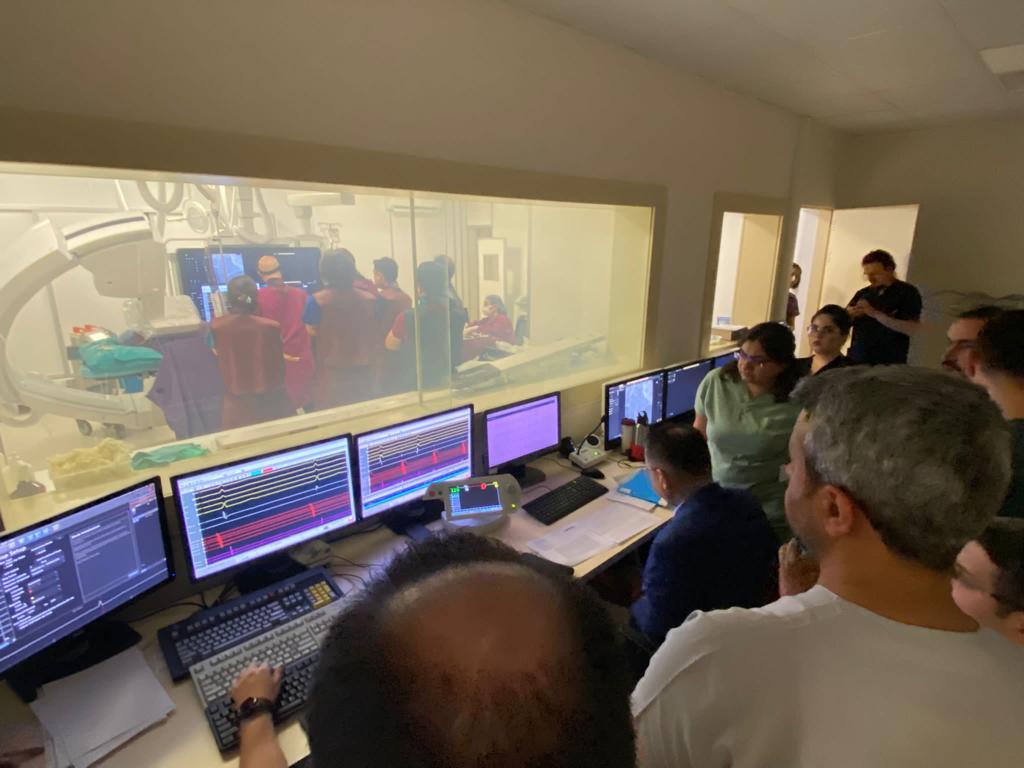 HappyEP's tweet photo. WPW workshop in DEU.
Comprehensive theoretical sessions and 9 live cases in two days.
All about the accessory pathways...
#wolfparkinsonwhite #wpw #ablation #accessorypathways https://t.co/RWlPQgNYIL