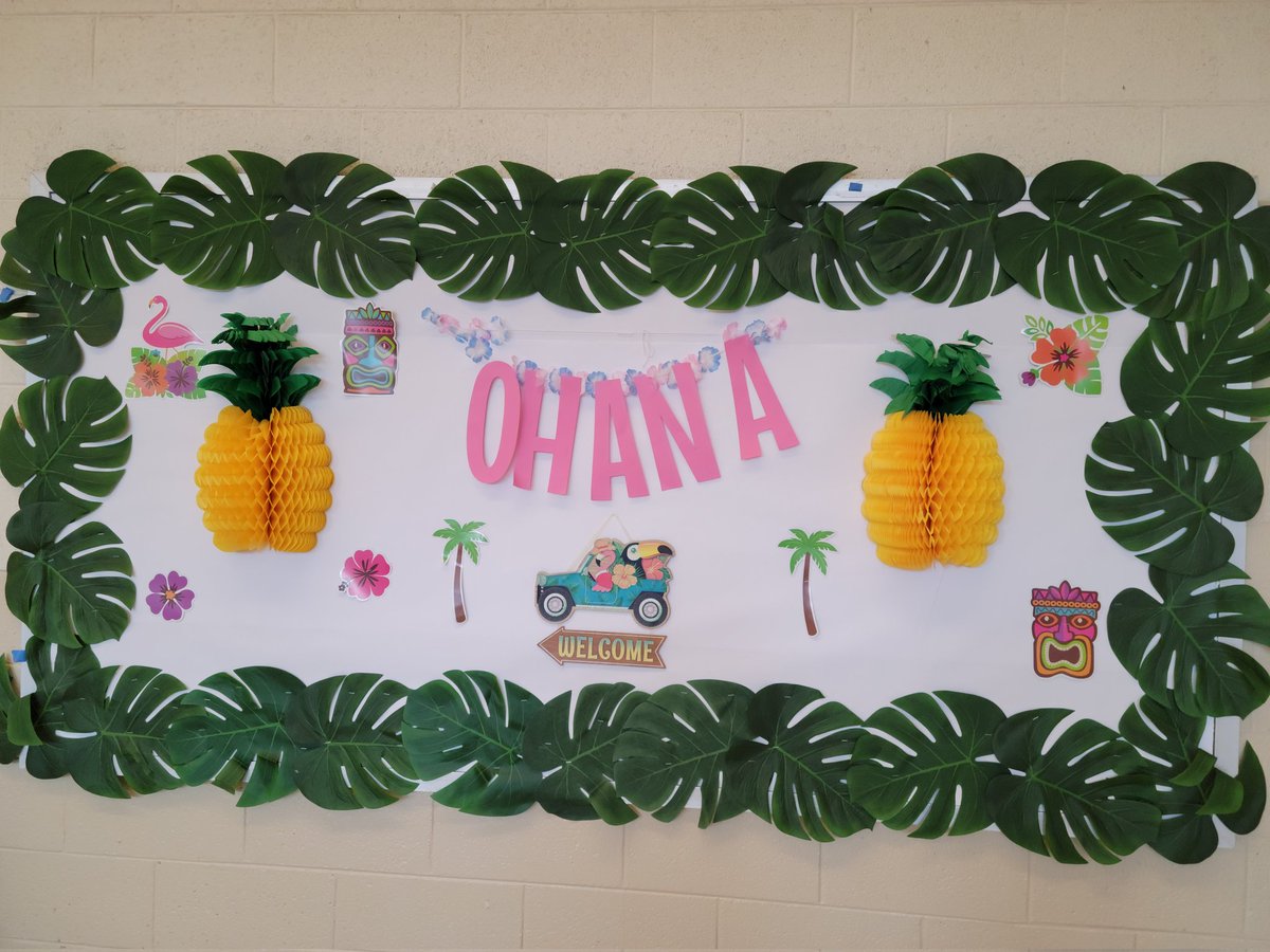 awsumeducator's tweet image. We&apos;re ready for our 5th Grade Promotion Ceremony. It&apos;s a bittersweet time for us...🥹