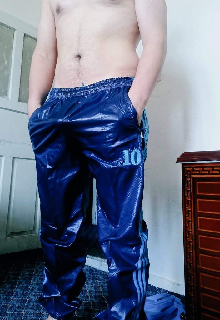 ClothingNylon's tweet photo. after military service. hello again #adidascalsurf #adidascalpants #adidascal #calsurf #nylontrackies #nylontracksuit #shinypants #shinytrackies https://t.co/rAQsOYl0Ye