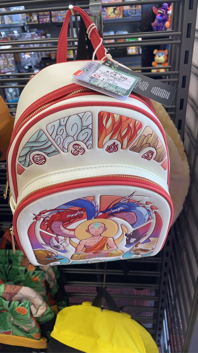 rawrqueen422's tweet photo. Who wants to send me 75$ for this bag  I’m in love with it https://t.co/17v3eHjDVk