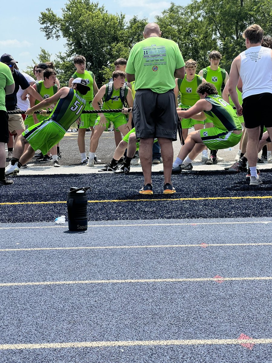 Proud of the effort from all of our guys today! Awesome seeing QB1 in the front  cheering on his linemen!