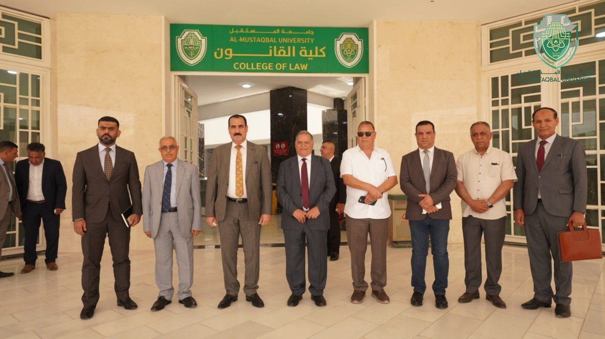 Mus_college's tweet photo. السيد وكيل وزير التعليم العالي للشؤون الادارية الاستاذ الدكتور عدنان الجميلي يزور جامعة المستقبل ويشيد باداء الامتحانات النهائية التي تجري فيها .

#جامعة_المستقبل https://t.co/W76r1Elg2L