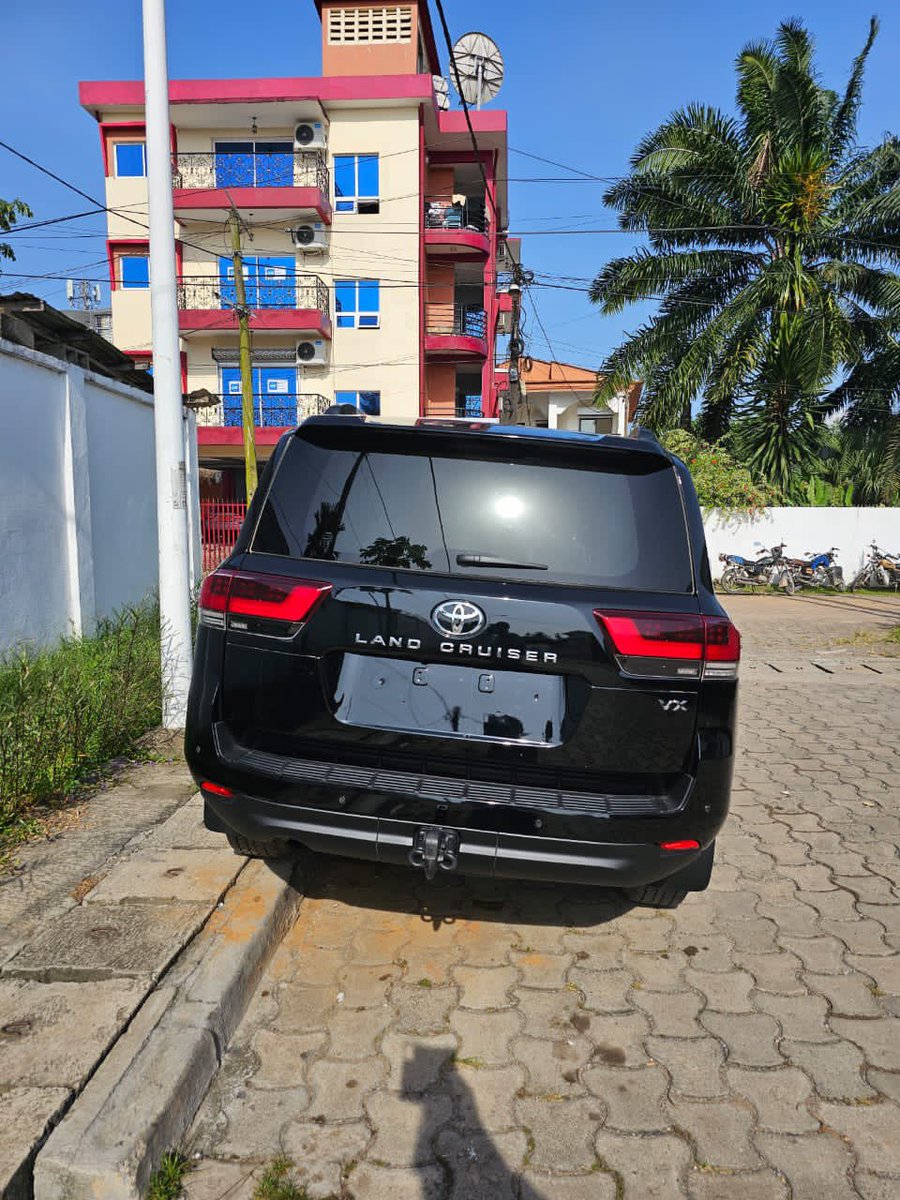 CarHub187's tweet photo. Année 2022 diesel automatique full option occasion Europe
 prix: 97.000.000f
Tel : 697489605( Whatsap) https://t.co/QnE9yM0kSD