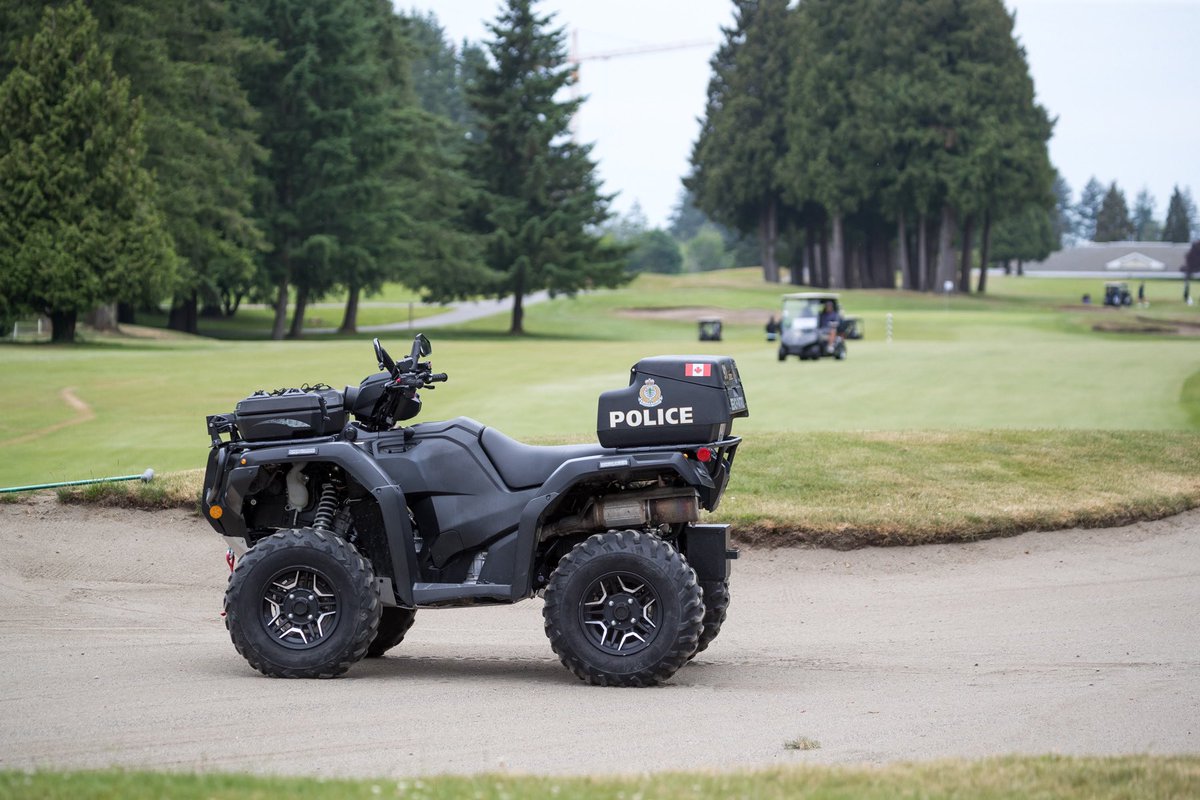 Some very special guests joined us for the <a href="/VanPoliceFnd/">Vancouver Police Foundation</a> Charity Classic #golfevents #eventplanner #yvrevents 📸 <a href="/devmanphoto/">Devin Manky</a>