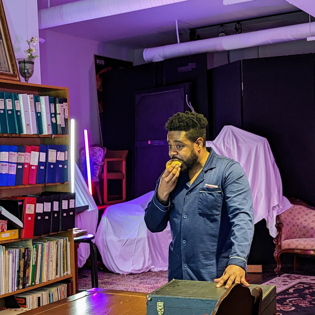 Good times in studio filming the VR piece for TRUTH &amp; LIES this week!

TRUTH &amp; LIES | June 22 - 25, 2023
3 SHORT PLAYS | 1 VR NARRATIVE

pitheatre.com/shows/truth-li…