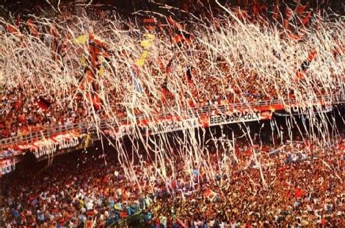 fabiojusttino's tweet photo. 📍Entre 71 e 22 foram realizadas 52 edições do Campeonato Brasileiro. 

🏟 Dentre todas as edições, apenas 10 clubes lideraram a média de público da competição.

São eles: Flamengo, Atlético-MG, Corinthians, Bahia, Cruzeiro, Vasco, Palmeiras, Inter, Fluminense e (+) ⬇️ https://t.co/X6zMJ9XTjy