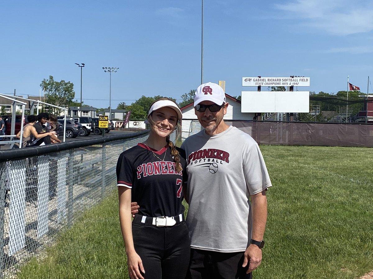 grpioneers's tweet image. Congrats to the Pioneer Softball Team on a Hard Fought Season. Tough loss today in the Regional Semi Finals. We will miss you seniors!!!