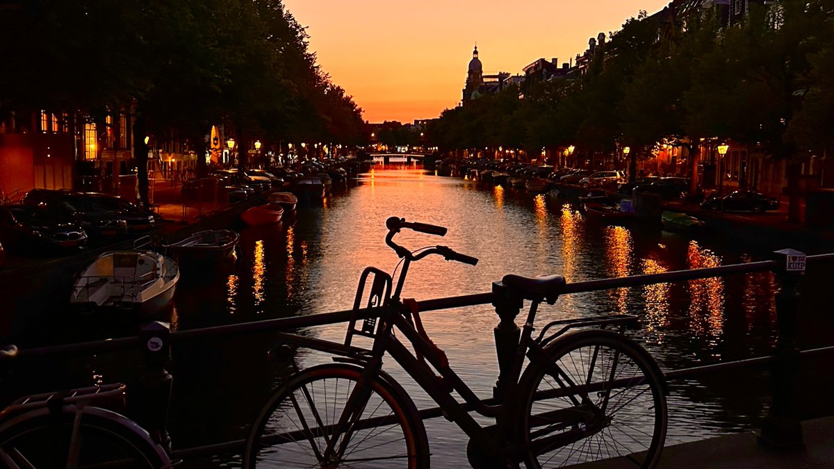 𝗪𝗮𝗻𝗱𝗲𝗿𝗶𝗻𝗴 𝘁𝗼 𝗜𝗰𝗲𝗹𝗮𝗻𝗱 🌍

Last week <a href="/Wandering__Bird/">WanderingBird - Motorhome travel adventures</a> picked up the keys to an Adamo 69-4 as she began her 5-week solo motorhome adventure to Iceland! 🇮🇸

🗺️ So far, Kat has made her from our factory in Bristol, across The North Sea, to Amsterdam...

#GoBailey