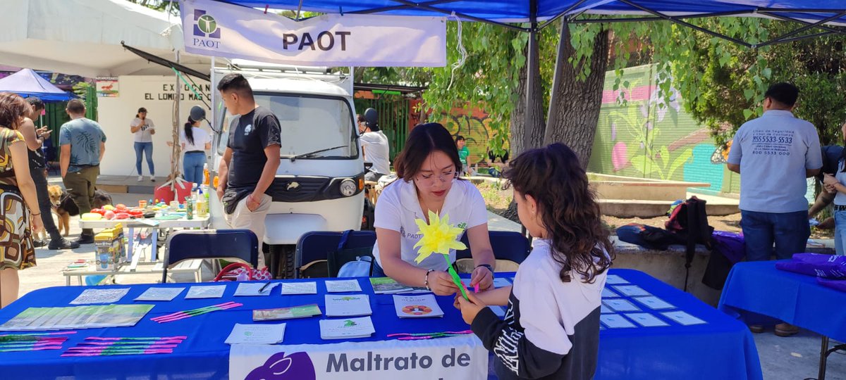 mariana_boy's tweet photo. Estamos participando en la #ExpoCan 🐕 que organiza la alcaldía @AzcapotzalcoMx en el Rosario. Brindamos información sobre las atribuciones de la @PAOTmx en materia de maltrato animal y la plataforma @AdoptaCDMX ¡Hay muchas actividades! https://t.co/QfFN7xcX7W