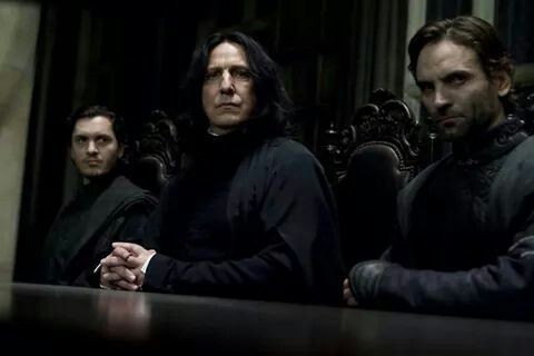 Severus Snape Dumbledore casusluk yapan ve bunu asla belli etmeyen tek ölüm yiyendi