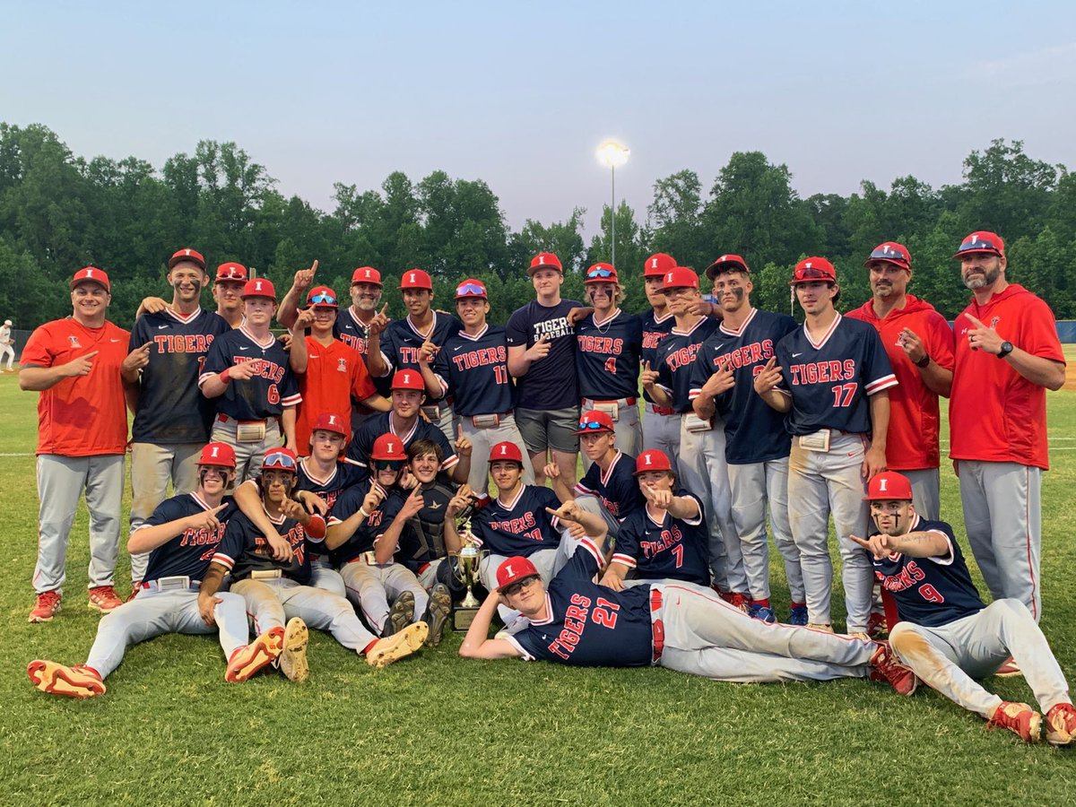 25-2 season, District Champs, Region Champs, State Runner-Up! Cannot be more proud of this group! You ALL enhanced the JERSEY! THANK YOU, SENIORS!
@PBRVirginiaDC 
@PBRVADC_Nolan