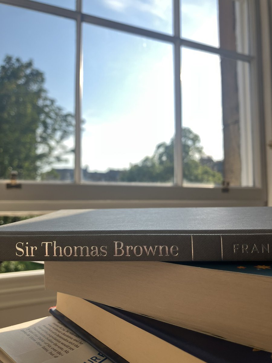 Jude (@quineonline) on Twitter photo Reading in the sunshine ๐ Thank you <a href="/gavinfranc/">Dr Gavin Francis</a>, off to the library on Monday to track down some Sir Thomas ๐ Reading in the sunshine ๐ Thank you <a href="/gavinfranc/">Dr Gavin Francis</a>, off to the library on Monday to track down some Sir Thomas ๐