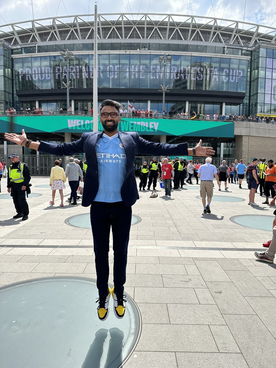 Let’s go @ManCity ..let’s do the treble 3️⃣🏆. 
Come on pep 🤜🏻🤛🏻
#UCLfinal 
#bringithome