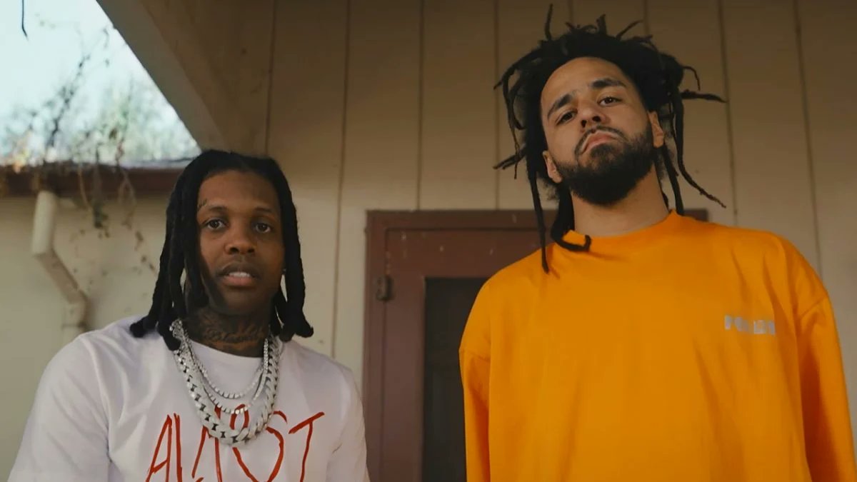 crown899fm's tweet image. #Goodmusic
#SaturdayChillOutZone w/@officialkelv_
#NowPlaying ▶️"ALL MY LIFE"

@lildurk x @JColeNC 

Listen live on crownfmng.com