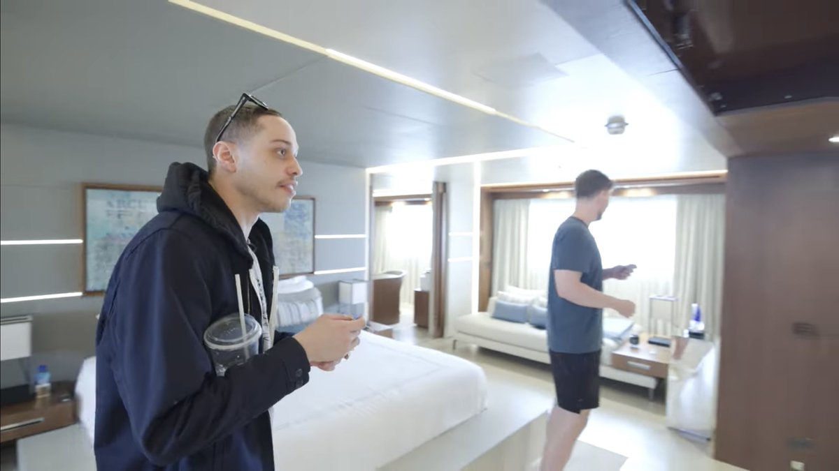 best of pete davidson tweet media