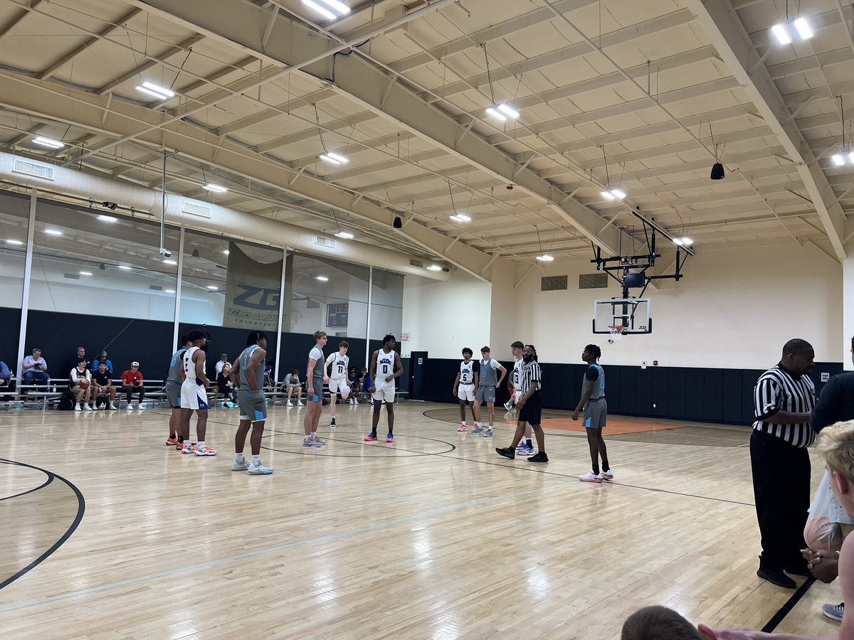 23-19 here at half! Cavs are competing! Second half about to tip.