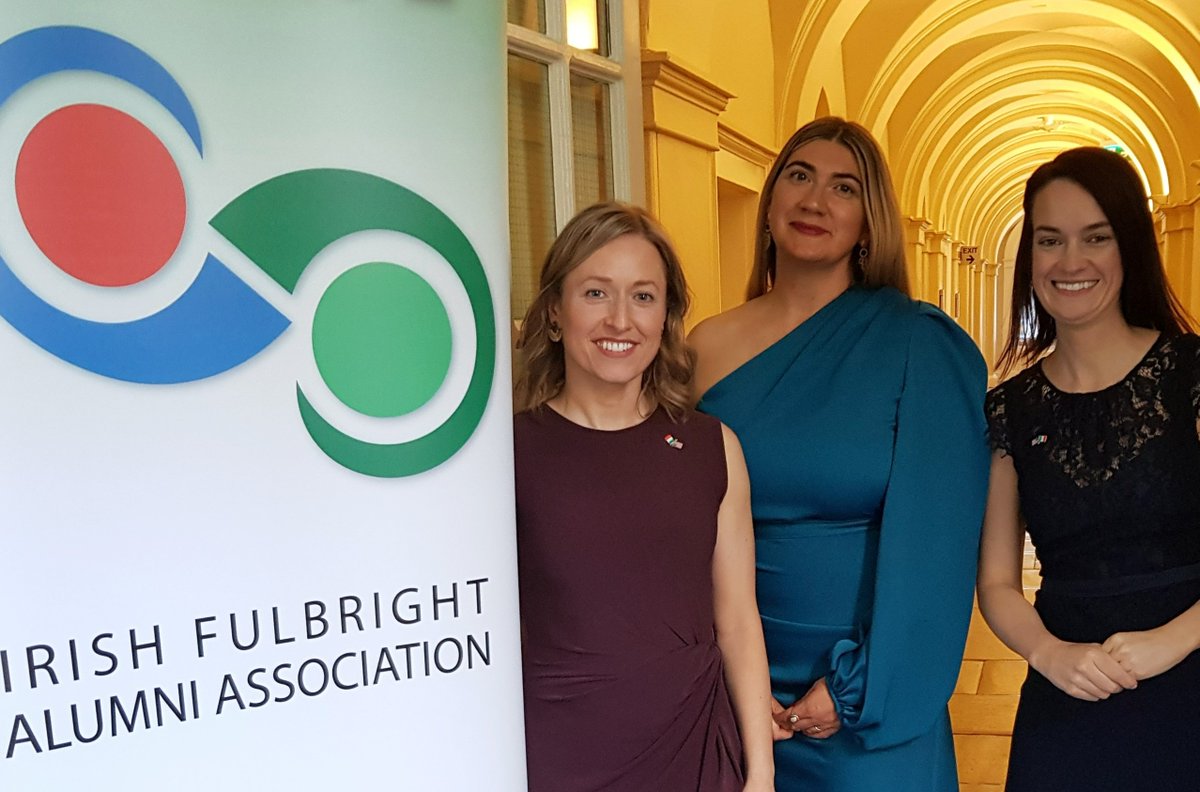 It was a joy to attend the <a href="/Fulbright_Eire/">Fulbright Ireland</a> <a href="/IFAA_eire/">Irish Fulbright Alum</a> Fulbright Alumni &amp; Scholars Dinner at Blackhall Place - to celebrate our 10 year Fulbright Award anniversary &amp; to welcome, congratulate &amp; present awards to this year's Scholars who are setting sail to the US soon! 🇮🇪🇺🇸