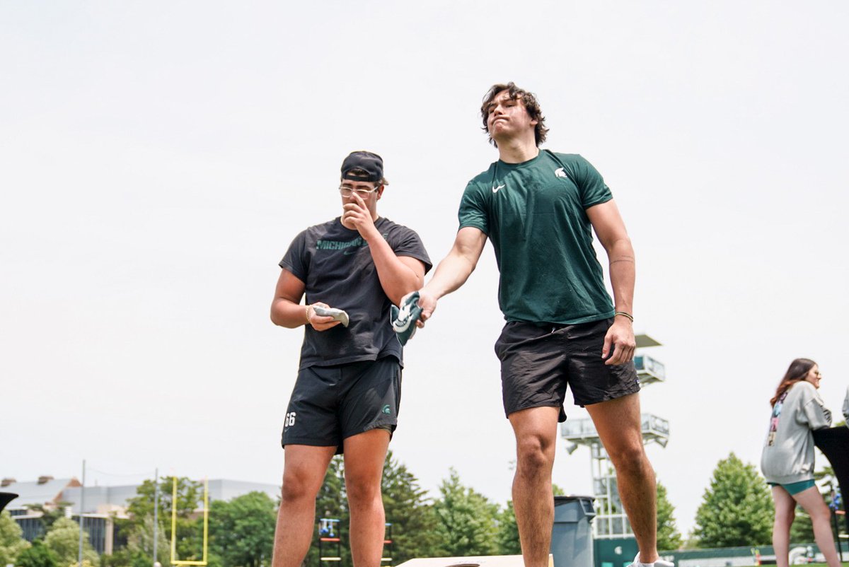 Great day for a cookout with the guys! 🔪👨‍🍳