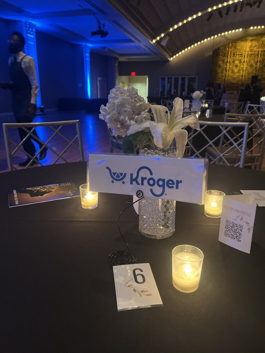 Danielle Donham tweet media