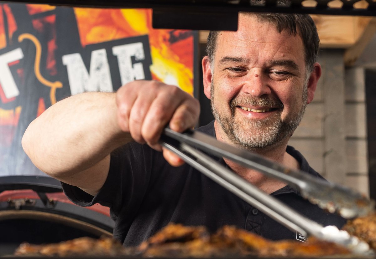 Things are getting rather hot, saucy &amp; spicy across the north-east as barbecue season has finally arrived 🔥 🌞 🌭 

To mark this mouthwatering moment, we got the lowdown on all things chargrilled from the barbecue kingpins that are Angus &amp; Oink🍔 😋 

buff.ly/45PuUkJ