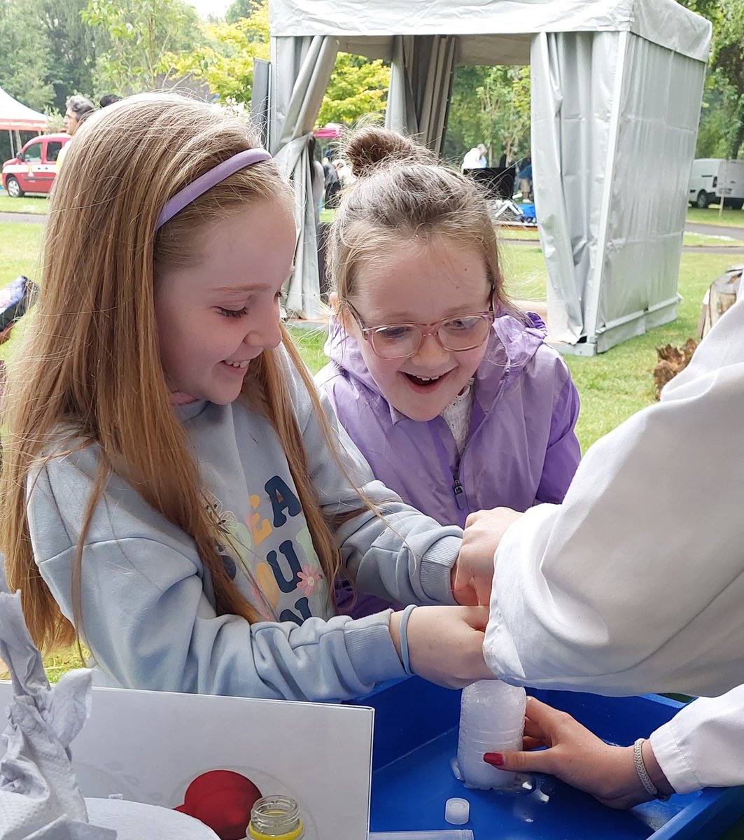 Gillian Collins tweet media